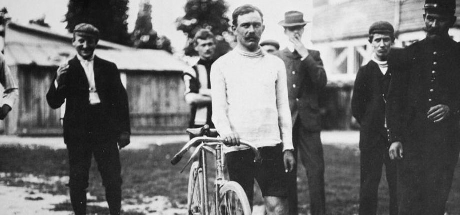 Today 126 years ago Léon Houa won the first Liège–Bastogne–Liège -  CyclingRanking.com